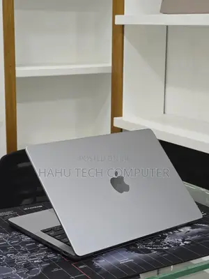 New Laptop Apple MacBook Pro 2021 M1 32GB Apple M1 Pro SSD 512GB