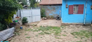 5bdrm House in በይዞታ 217Sqm በካርታ 189, Gullele for sale