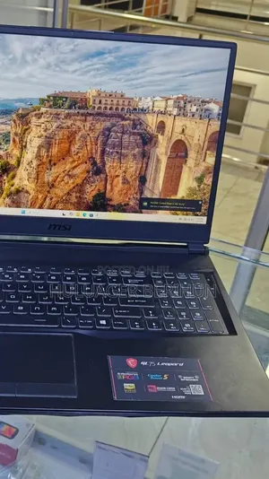 New Laptop MSI GP75 Leopard 16GB Intel Core i7 SSD 512GB