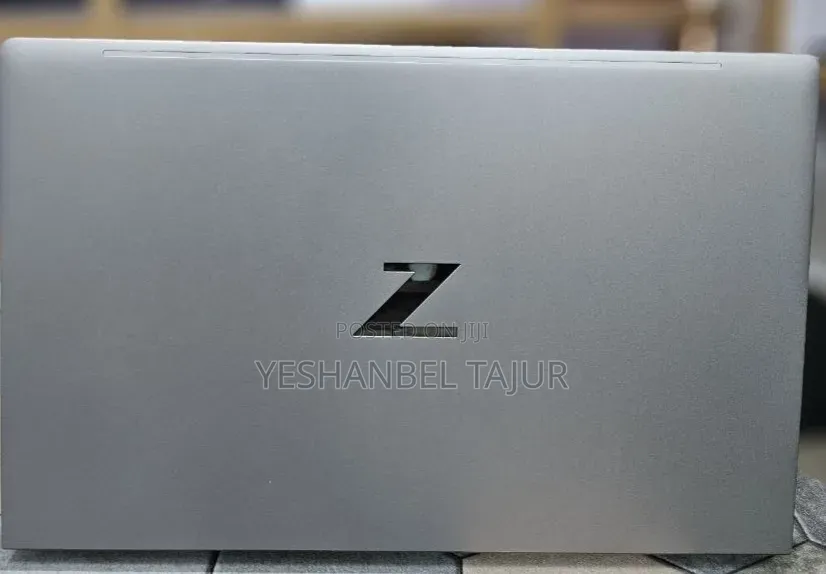 New Laptop HP ZBook Studio G8 32GB Intel Core i7 SSD 512GB