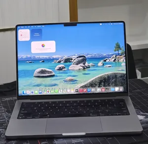 New Laptop Apple MacBook Pro 2021 M1 32GB Apple M1 Pro SSD 512GB