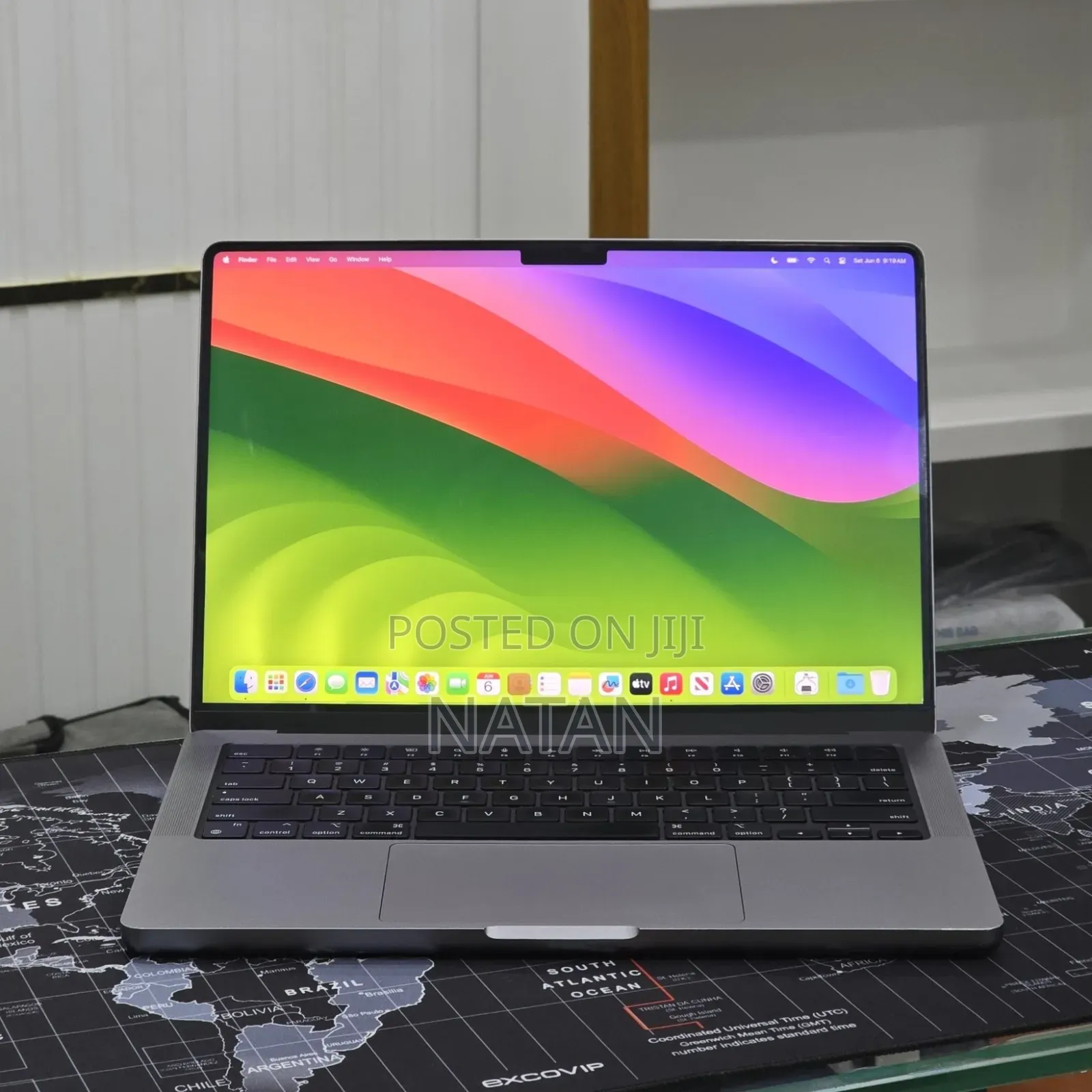 New Laptop Apple MacBook Pro 2023 M3 8GB Apple M3 SSD 512GB