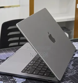 New Laptop Apple MacBook Pro 2023 M3 8GB Apple M3 SSD 512GB