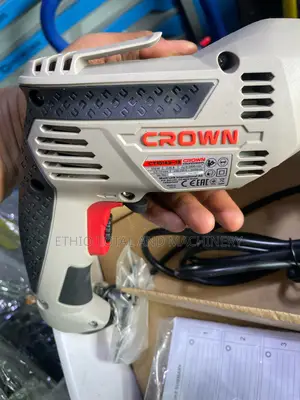 Crown Ct10143-13 Impact Drill With 550w