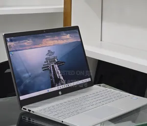 New Laptop HP Pavilion 15 8GB Intel Core i7 SSD 256GB