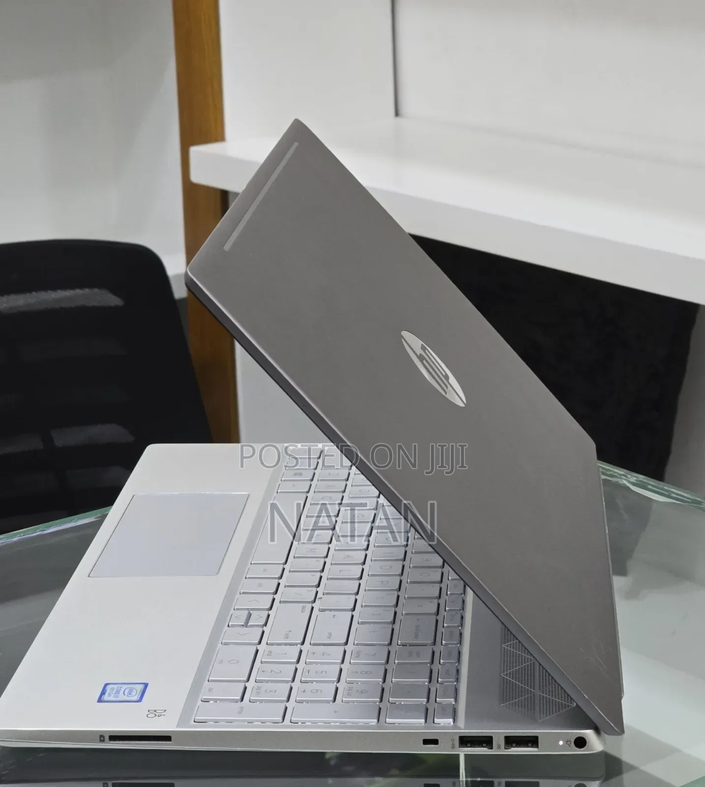 New Laptop HP Pavilion 15 8GB Intel Core i7 SSD 256GB