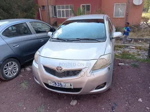 Toyota Belta 2010 Silver