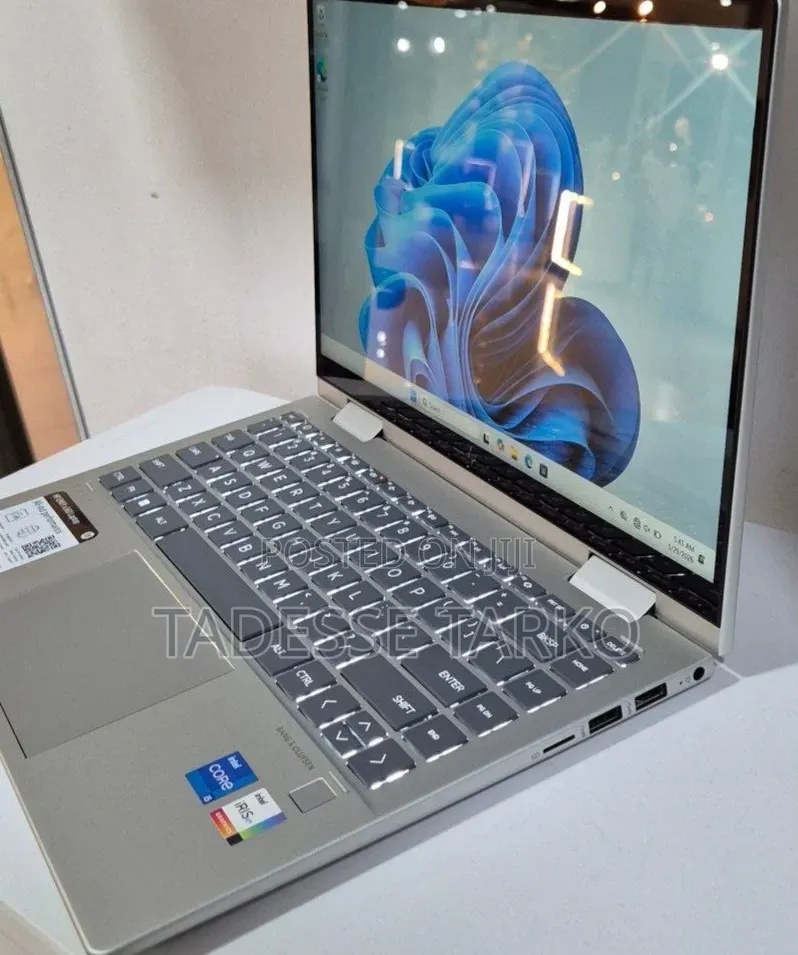 New Laptop HP Envy X360 8GB Intel Core i5 SSD 512GB