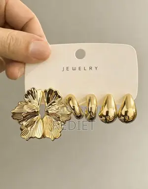 Gold Earring Set
