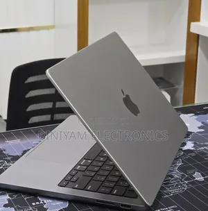New Laptop Apple MacBook Pro 2023 M3 8GB Apple M3 SSD 512GB