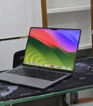 New Laptop Apple MacBook Pro 2023 M3 8GB Apple M3 SSD 512GB