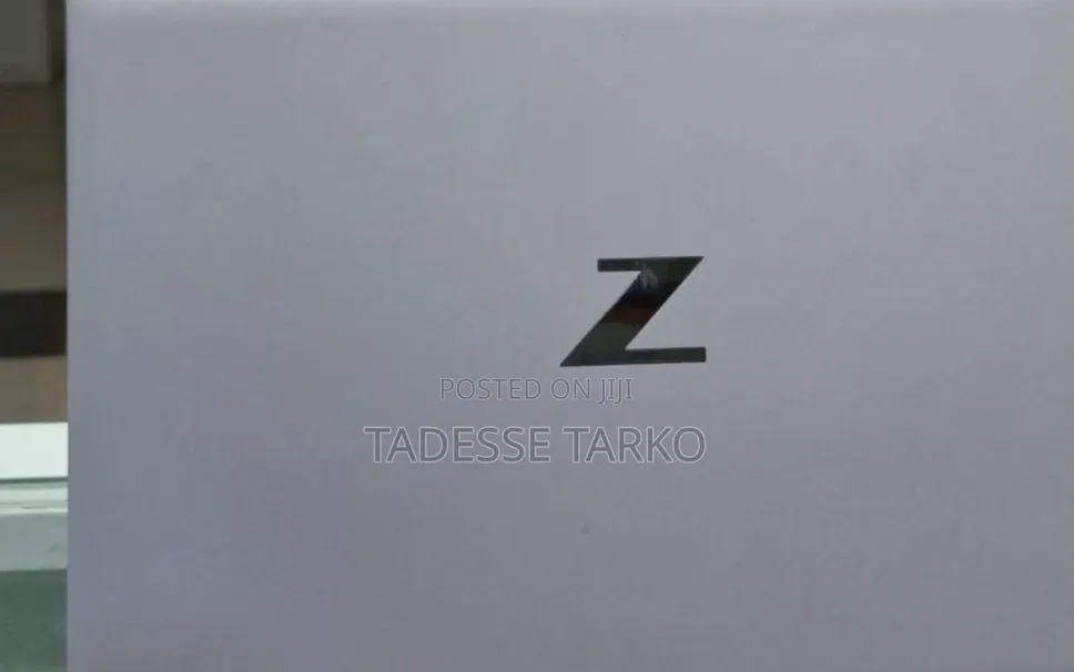 New Laptop HP ZBook Firefly 14 G7 16GB Intel Core i7 SSD 512GB
