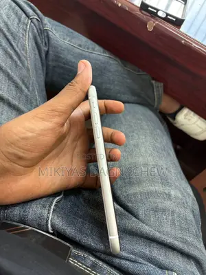 Apple iPhone 11 128 GB White