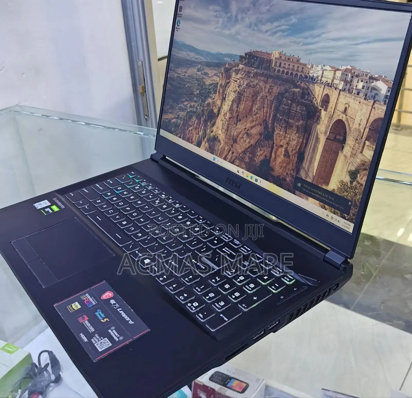 New Laptop MSI GP75 Leopard 16GB Intel Core i7 SSD 512GB