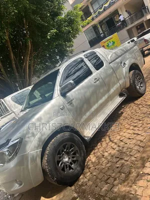 Toyota Hilux 2008 Gold