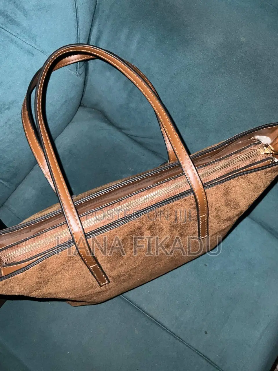 Elegant Women Bag for School, Work and Everyday.