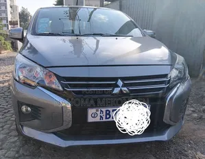Mitsubishi Attrage 2021 Gray