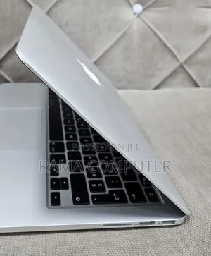 New Laptop Apple MacBook Pro 2015 8GB Intel Core i5 SSD 128GB