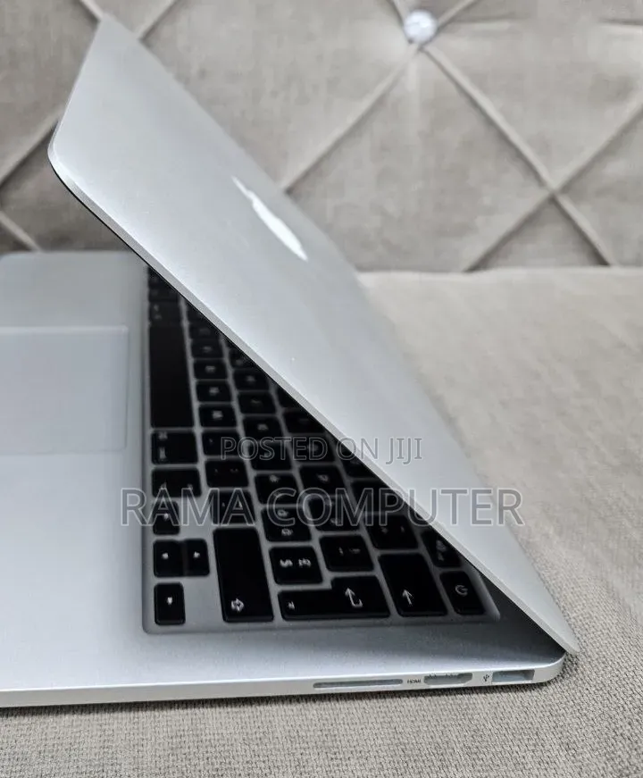 New Laptop Apple MacBook Pro 2015 8GB Intel Core i5 SSD 128GB