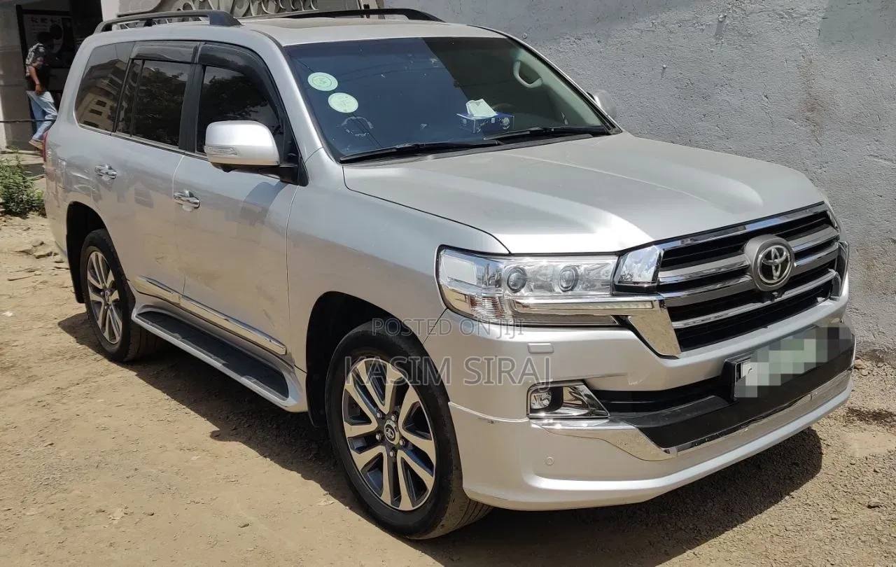 Toyota Land Cruiser 2020 Silver