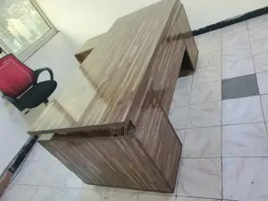 Managerial Office Table