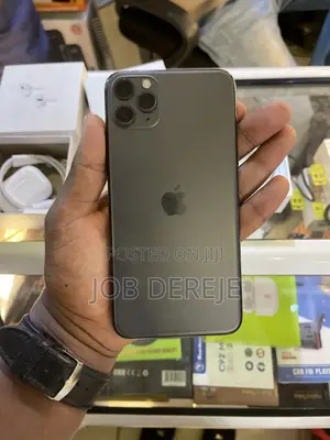 New Apple iPhone 11 Pro Max 256 GB Black