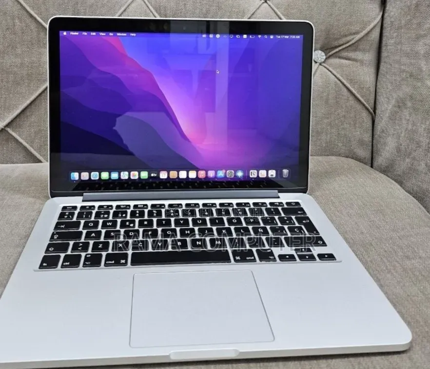 New Laptop Apple MacBook Pro 2015 8GB Intel Core i7 SSD 256GB
