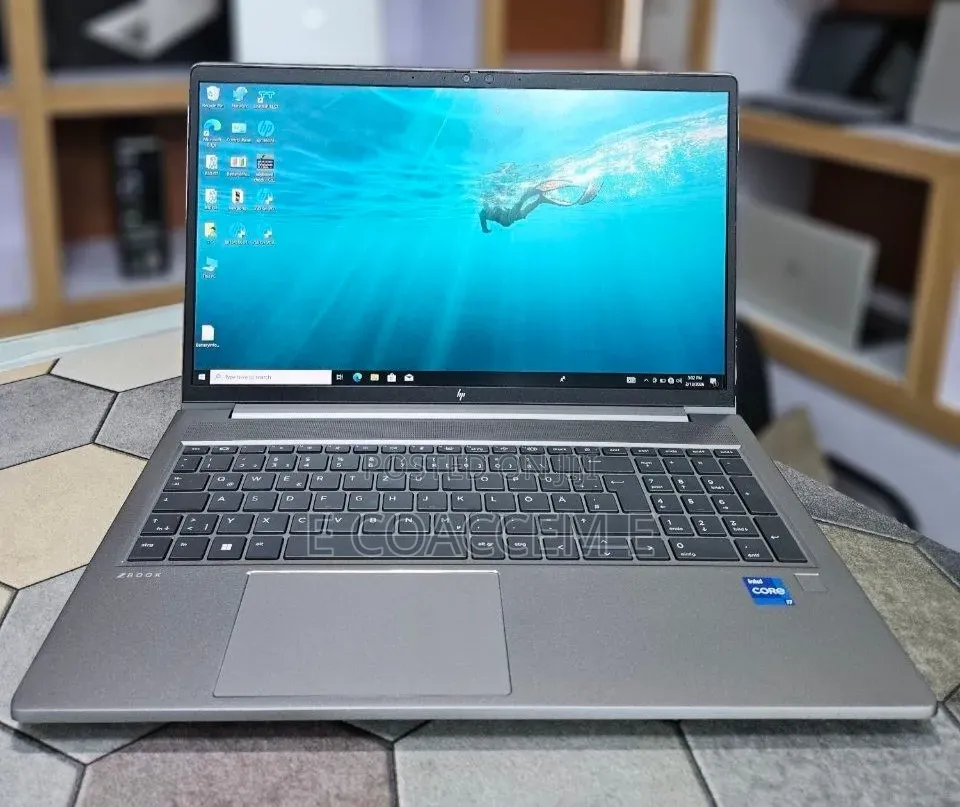 New Laptop HP 15 32GB Intel Core i7 SSD 512GB