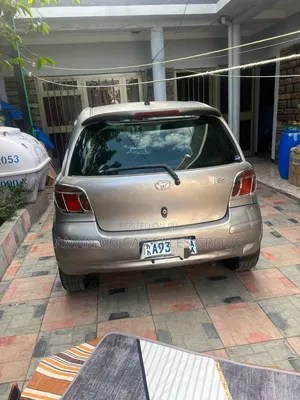 Toyota Vitz 2003 Teal