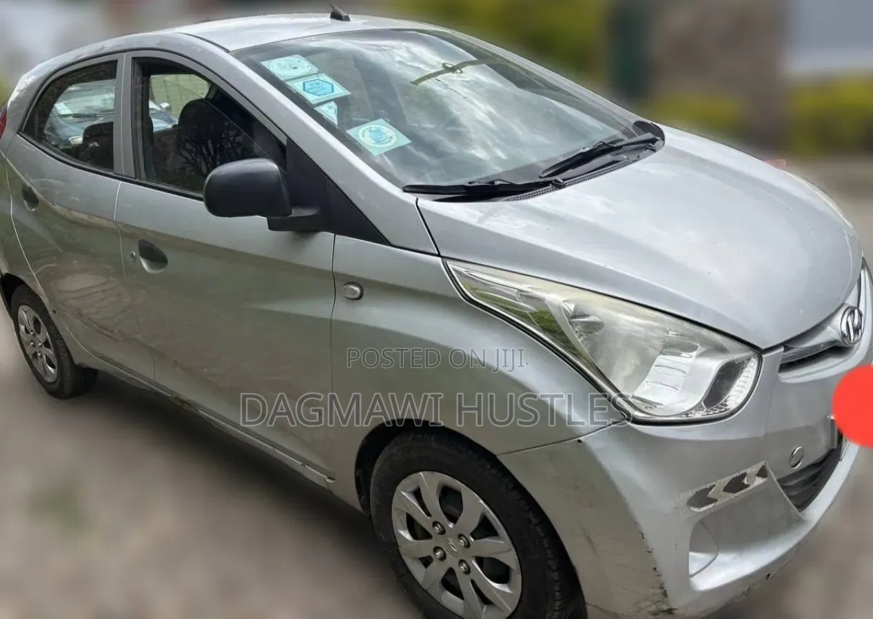 Hyundai Eon 2016 Silver