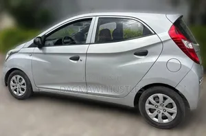 Hyundai Eon 2016 Silver
