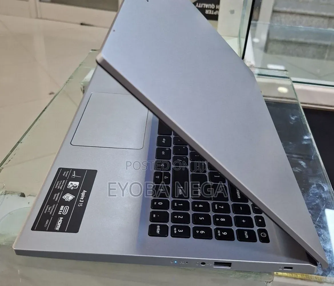 New Laptop Acer Aspire 3 16GB AMD Ryzen 7 SSD 512GB