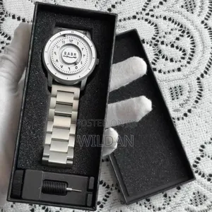 Sabr Magnetic Watch