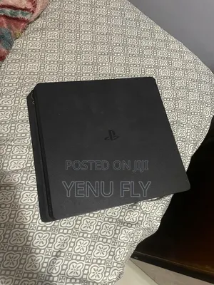 Playstation 4 Slim