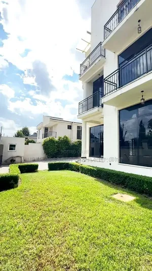 Furnished 10bdrm Townhouse/Terrace in Ayat Zone Inside, Yeka for sale