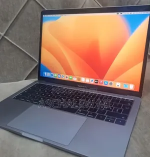 New Laptop Apple MacBook Pro 2017 16GB Intel Core i5 SSD 512GB