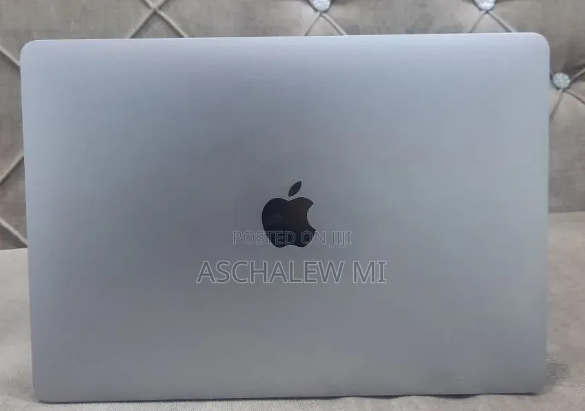 New Laptop Apple MacBook Pro 2017 16GB Intel Core i5 SSD 512GB
