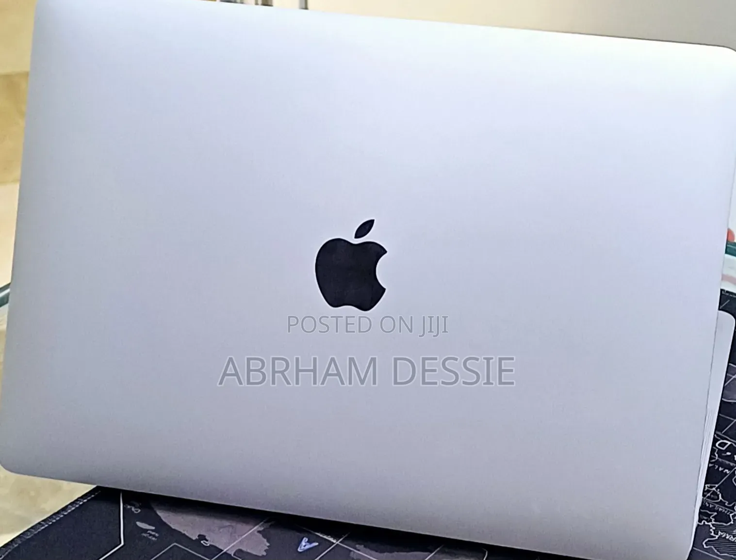 New Laptop Apple MacBook Pro 2022 M2 8GB Apple M2 SSD 512GB