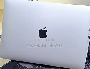 New Laptop Apple MacBook Pro 2022 M2 8GB Apple M2 SSD 512GB