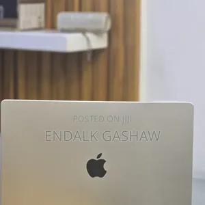 New Laptop Apple MacBook Pro 2021 M1 32GB Apple M1 SSD 512GB
