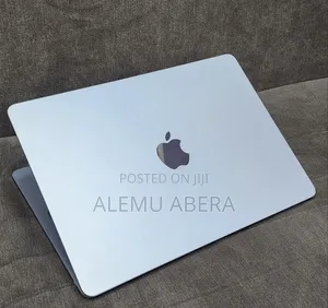 New Laptop Apple MacBook Air 2025 M4 16GB Apple M4 SSD 256GB