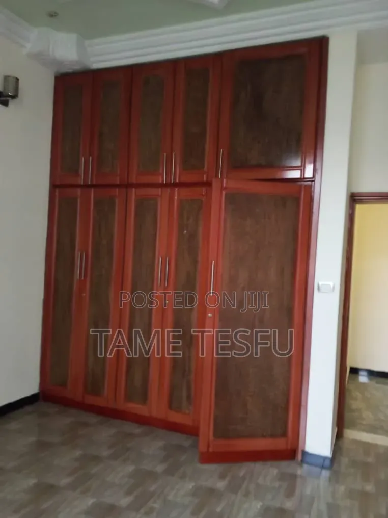 Furnished 4bdrm House in ሀያት, Yeka for sale