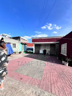 4bdrm House in ወሰን 1200ካሬ, Yeka for sale