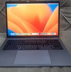 New Laptop Apple MacBook Pro 2019 16GB Intel Core i5 SSD 512GB