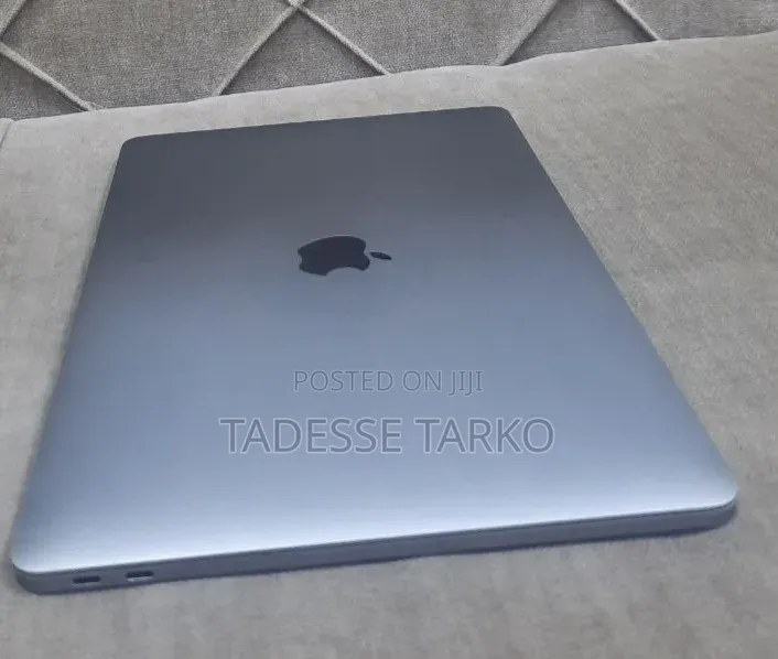 New Laptop Apple MacBook Pro 2019 16GB Intel Core i5 SSD 512GB