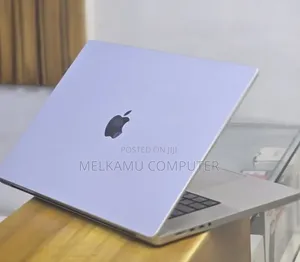 New Laptop Apple MacBook Pro 2021 M1 32GB Apple M1 SSD 512GB