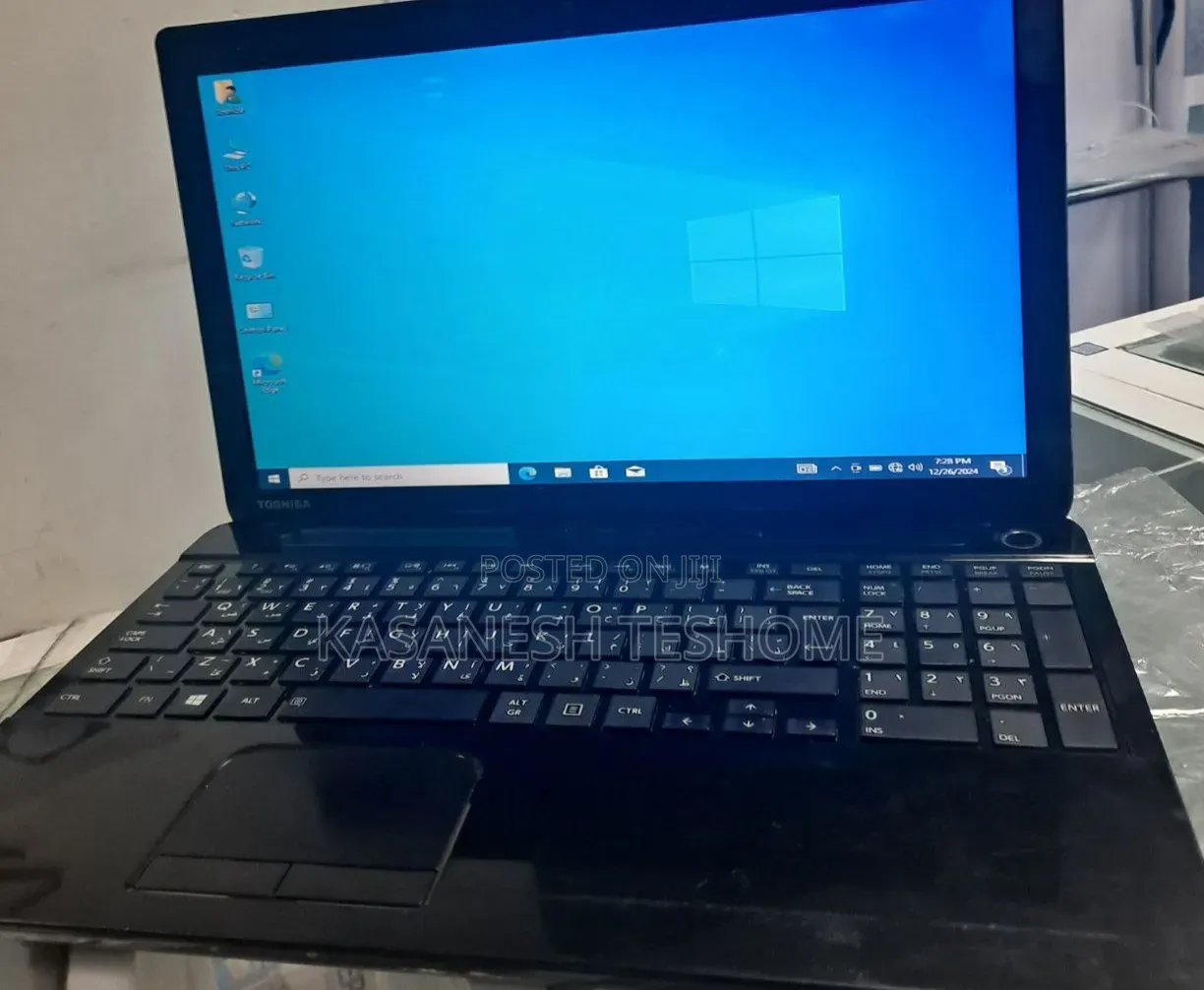 New Laptop Toshiba Satellite C55 4GB Intel Core 3 HDD 500GB