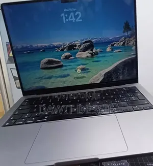 New Laptop Apple MacBook Pro 2021 M1 16GB Apple M1 Pro SSD 512GB