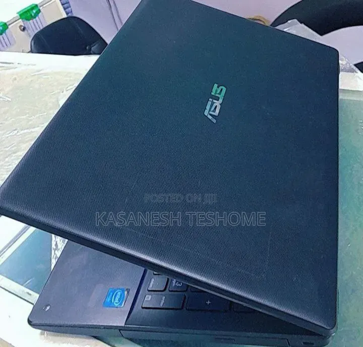New Laptop Asus ASUSPRO B9440UA 4GB Intel Core i5 HDD 500GB