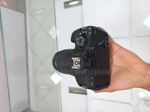 Canon 700d _With Lens